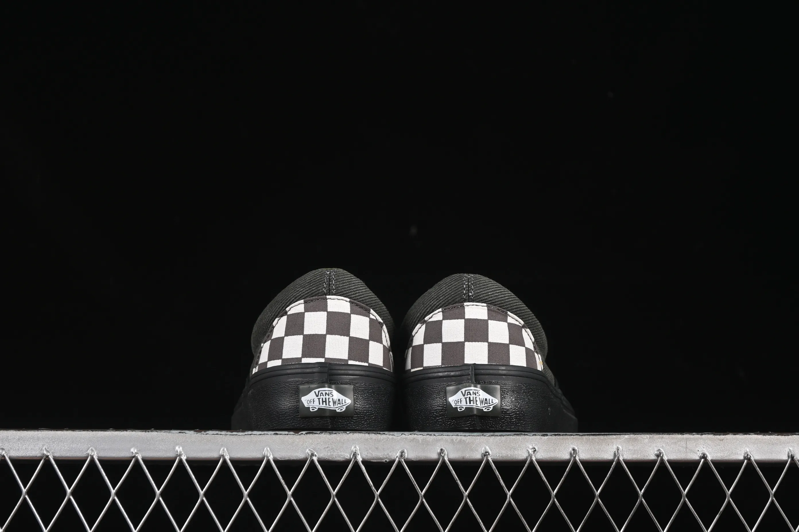 All categories Vans Vans series Vans Low Vans low-top Vainl Archive x Vans Classic Slip-On joint model Vans low-top casual sneakers VN000BVZRUX